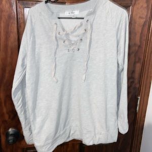 Women’s lightweight sweatshirt, lace upfront